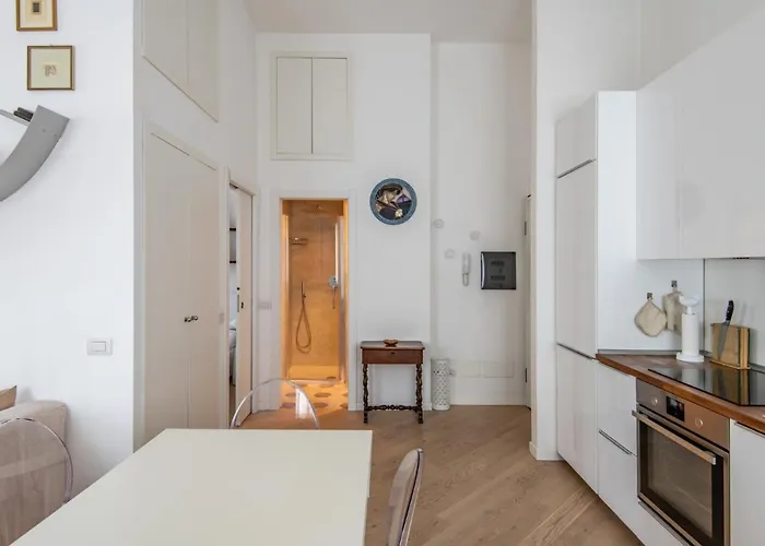 Easylife - - Genova 25 - Navigli * Milano
